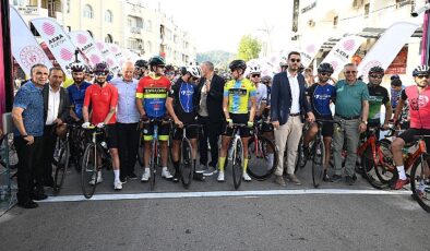 580 atlet Kemer’de pedal çevirdi