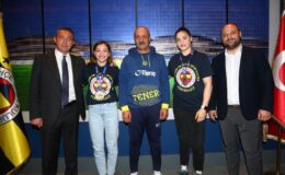Avrupa şampiyonu Fenerbahçeli boksörlerden Ali Koç’a ziyaret