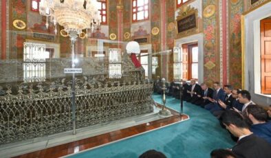 Fatih Sultan Mehmet vefatının 543’üncü yılında kabri başında anıldı