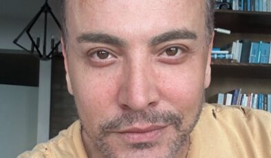 Müzikçi Cenk Eren’e uydurma saat şoku! Gerçeği 10 sene sonra öğrendi