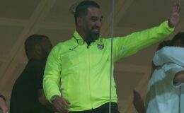 Arda Turan, üç puanın sevincini Fatih Terim’le paylaştı